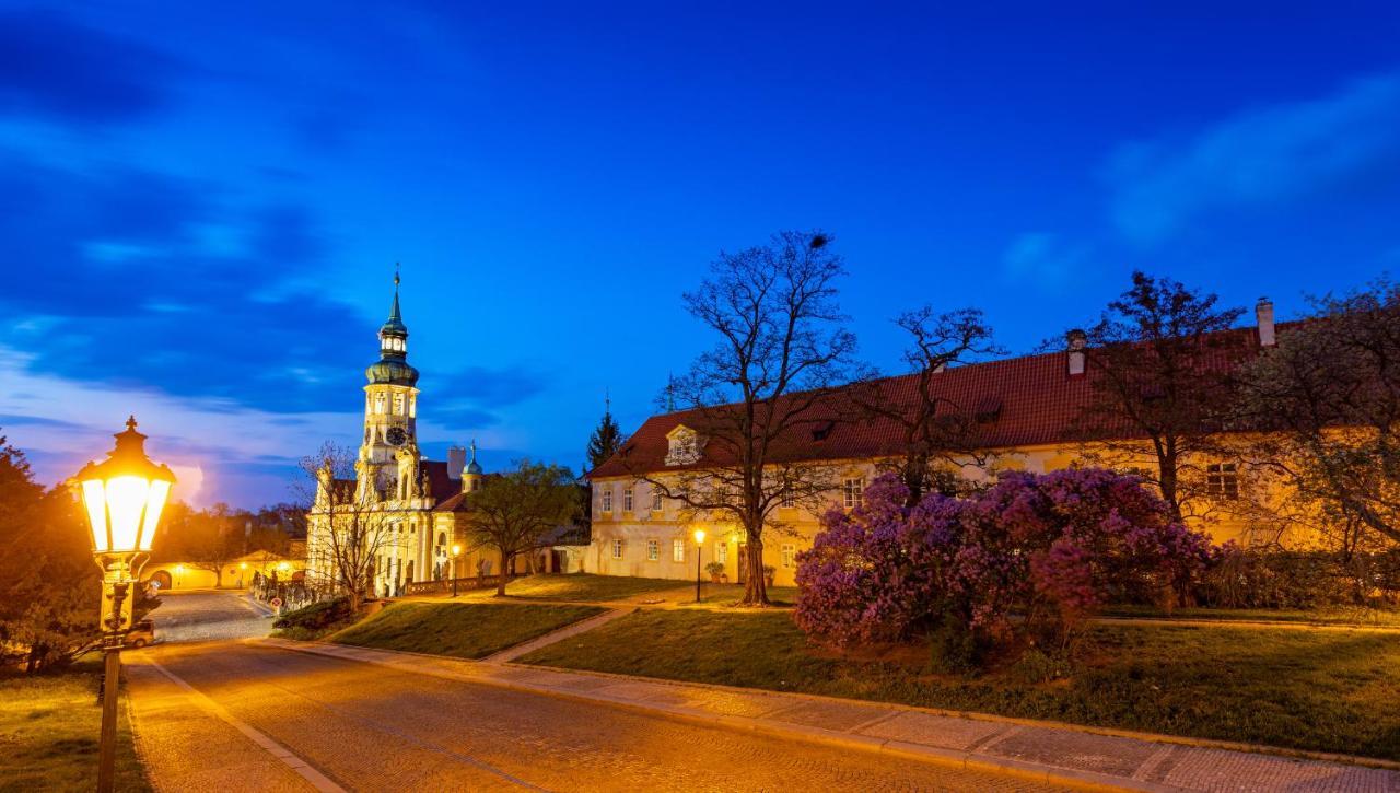 Loreta Hotel Prague Luaran gambar